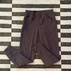 North face hiking pants size 4